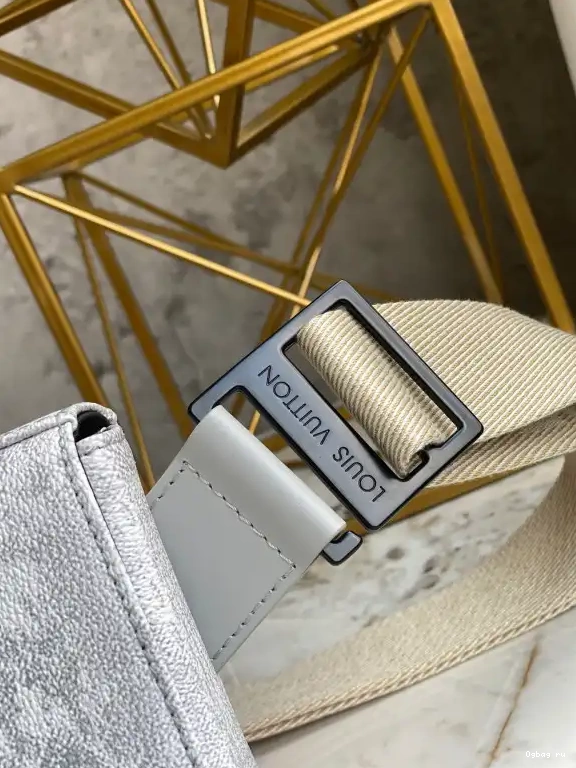 VUITTON SLINGBAG LOUIS TRUNK 0430